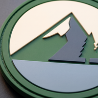 Nahaufnahme der flachen Farbebenen eines 2D-PVC-Patches